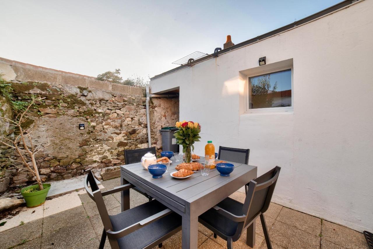 Hébergement de vacances Jolie Maison Avec Cour Pour 5 Personnes *